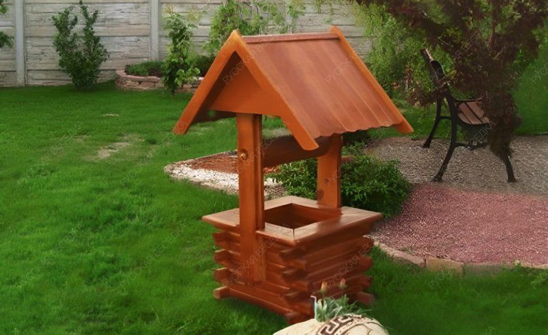 Декоративный колодец как элемент ландшафта