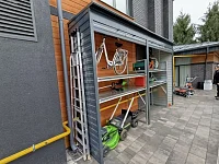 Роллетный шкаф для хранения велосипедов